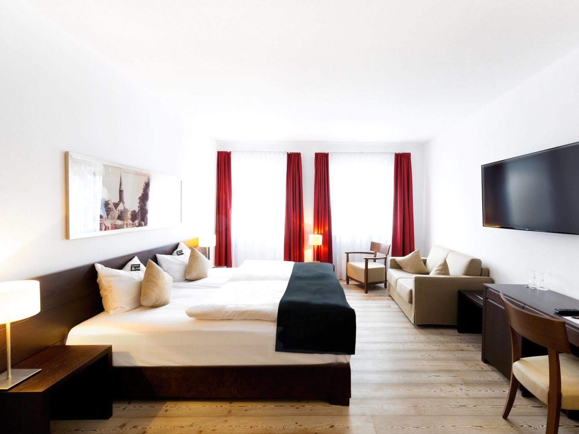 Dormero Hotel קלהיים מראה חיצוני תמונה