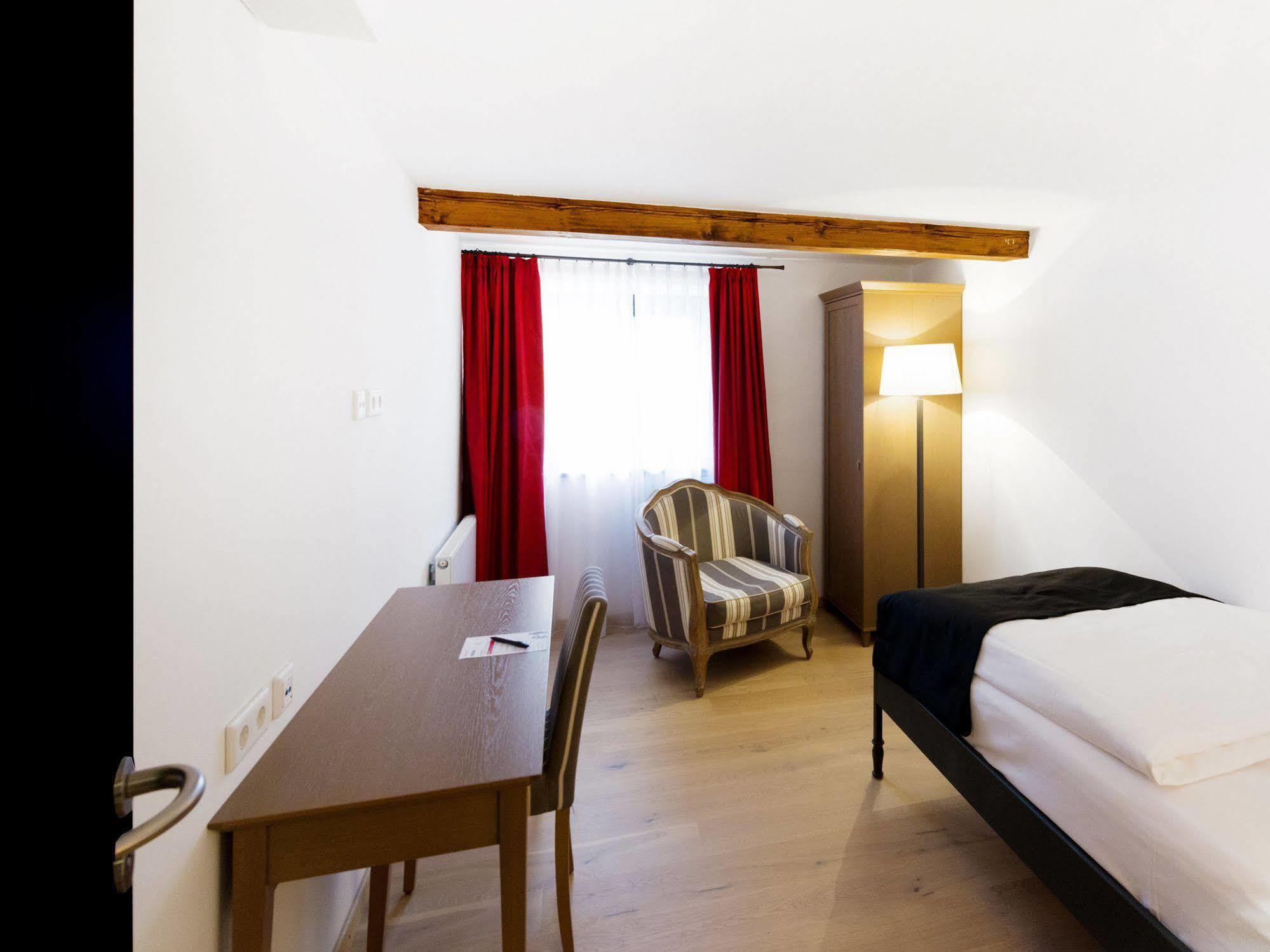 Dormero Hotel קלהיים מראה חיצוני תמונה